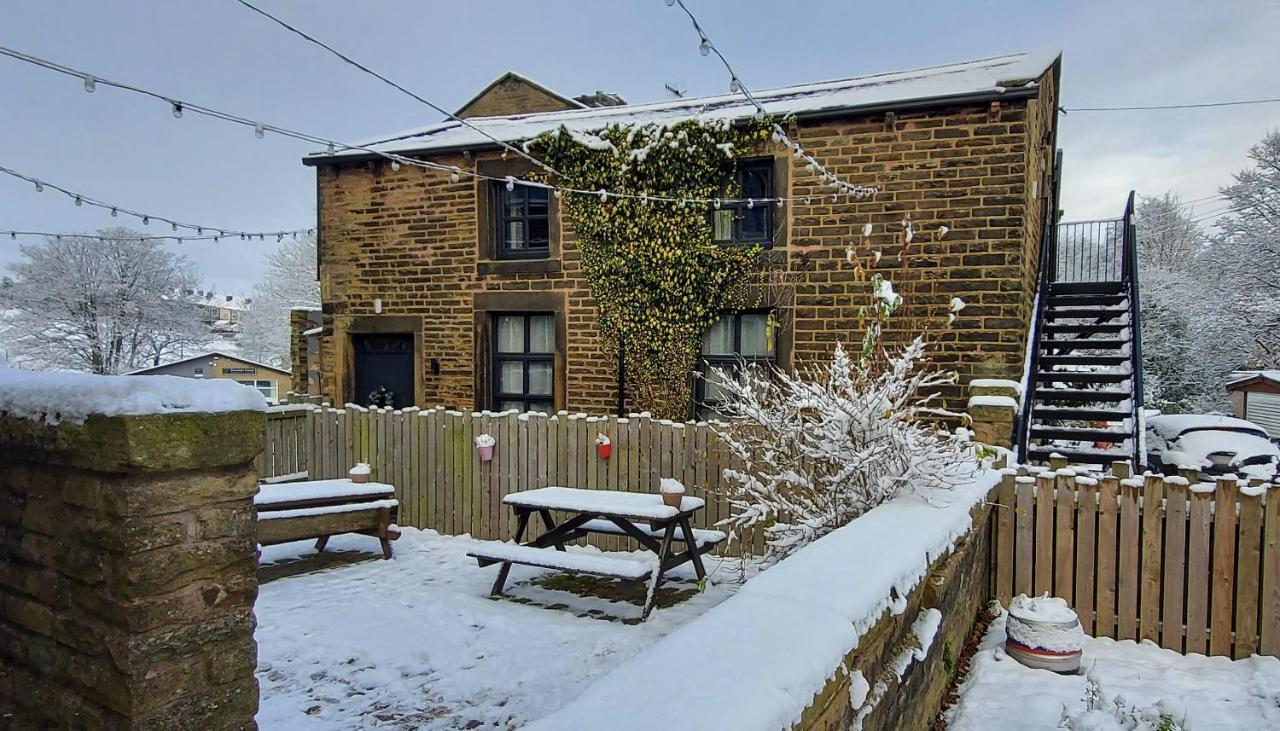 Trawden Arms Community Owned Pub Hotell Winewall Eksteriør bilde