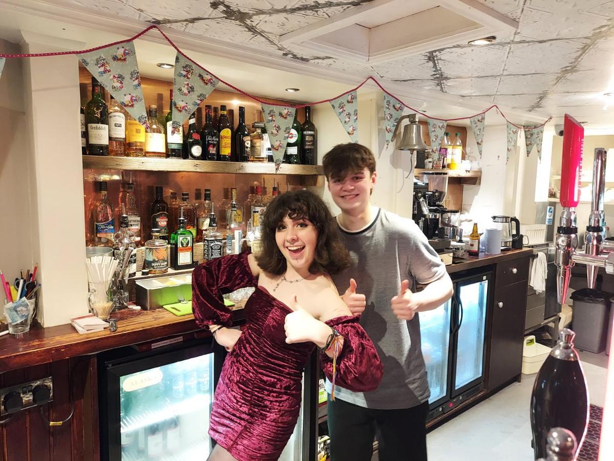 Trawden Arms Community Owned Pub Hotell Winewall Eksteriør bilde