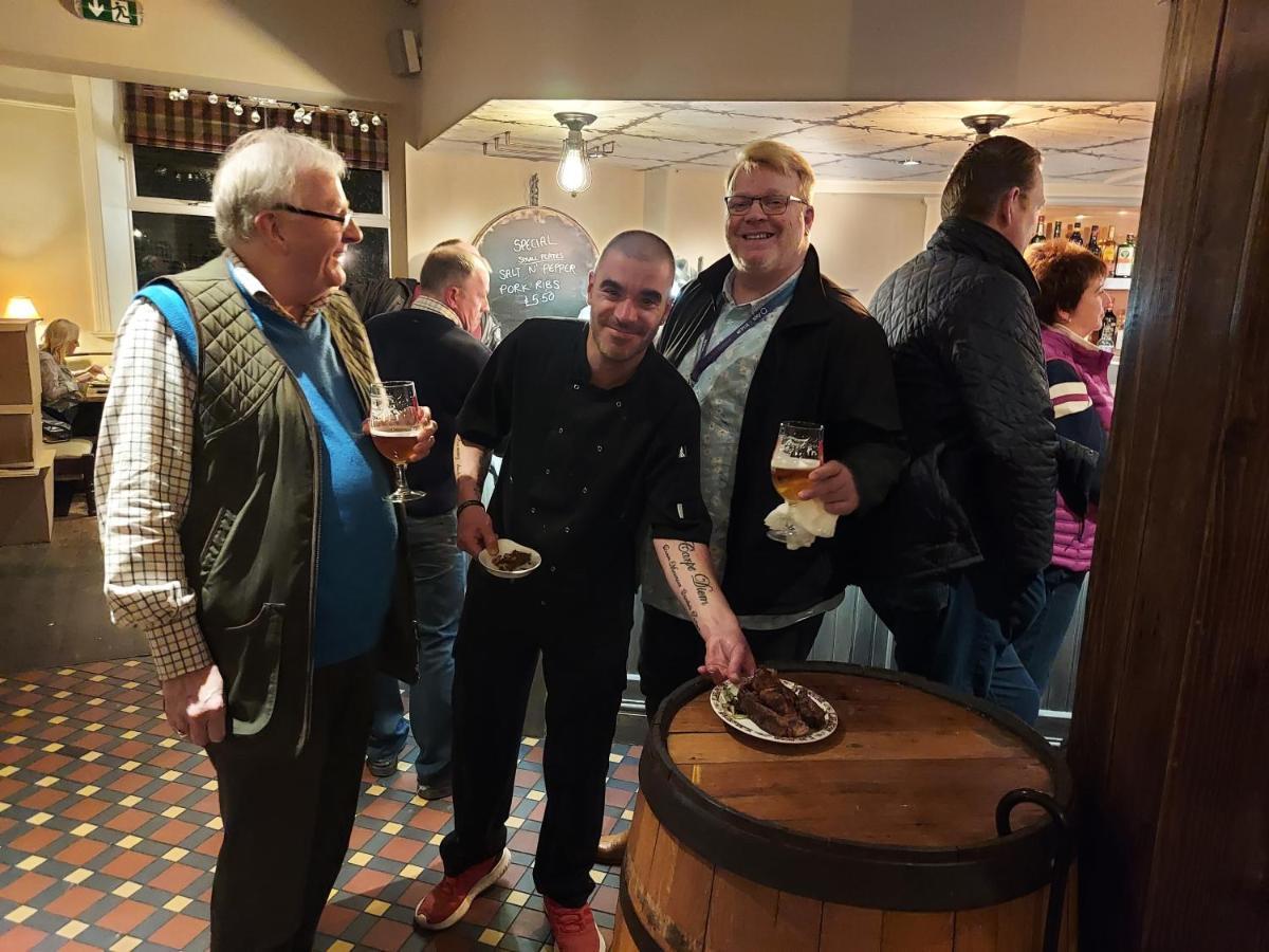 Trawden Arms Community Owned Pub Hotell Winewall Eksteriør bilde