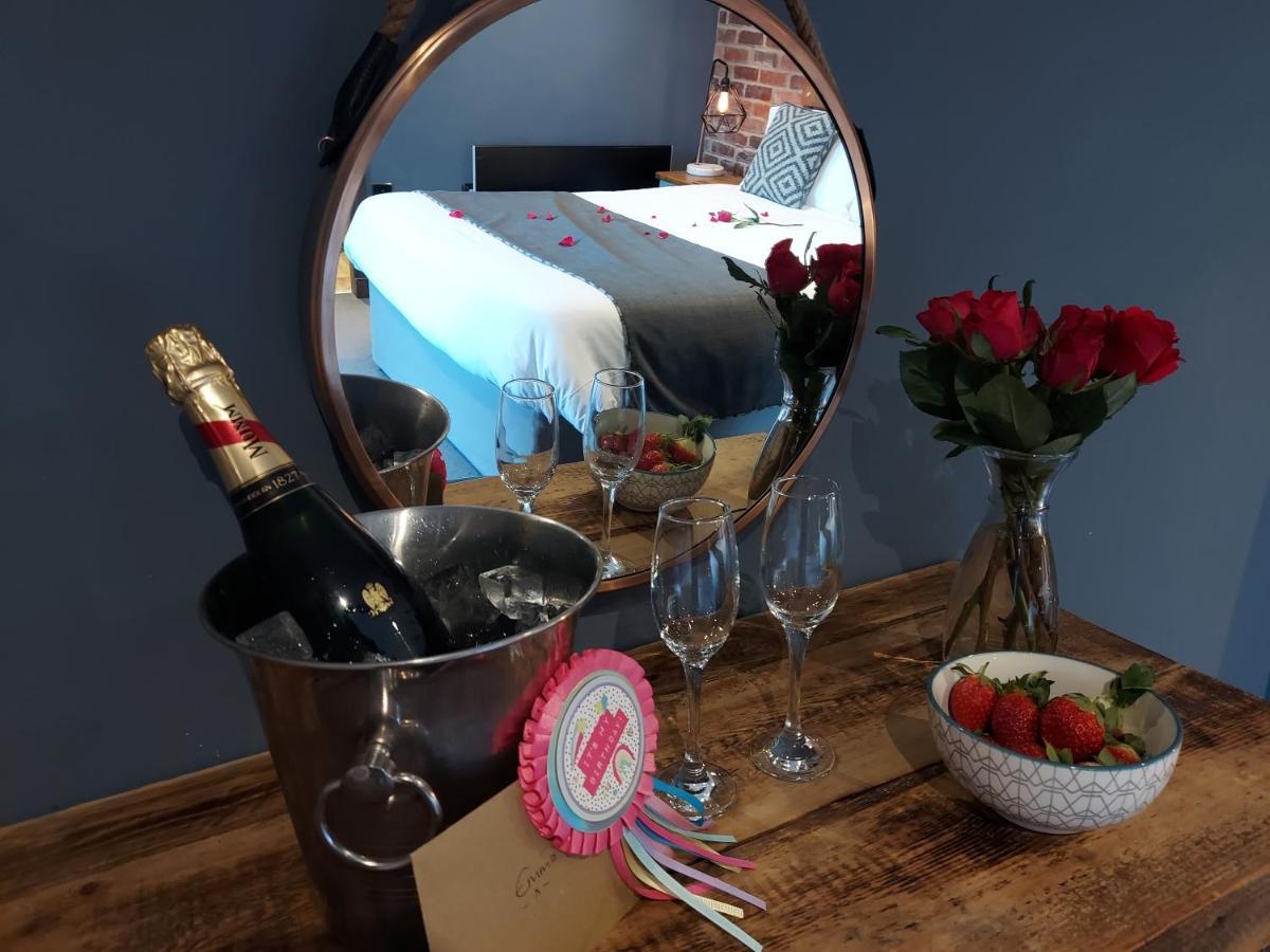Trawden Arms Community Owned Pub Hotell Winewall Eksteriør bilde