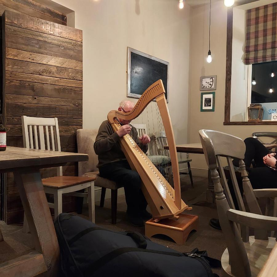 Trawden Arms Community Owned Pub Hotell Winewall Eksteriør bilde