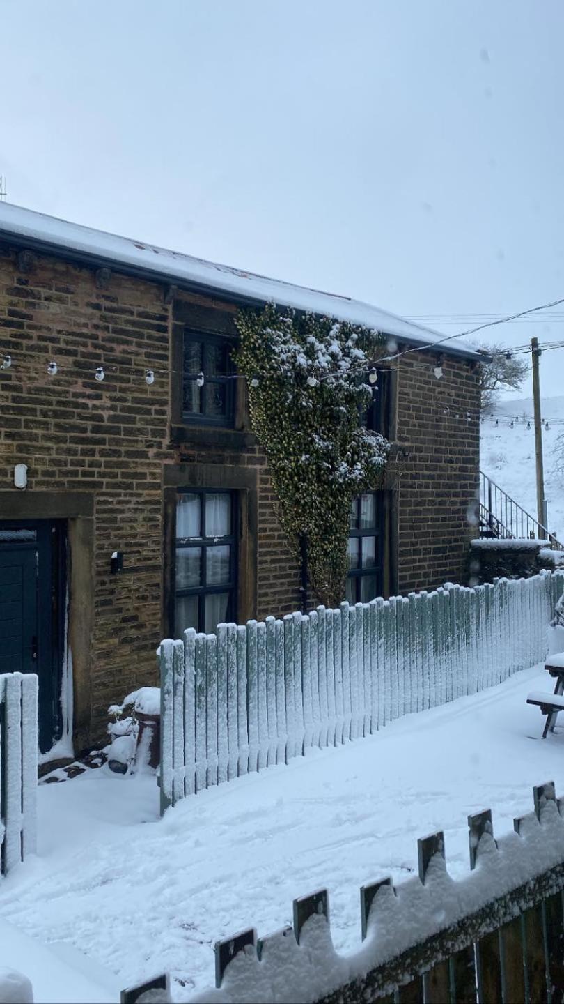 Trawden Arms Community Owned Pub Hotell Winewall Eksteriør bilde